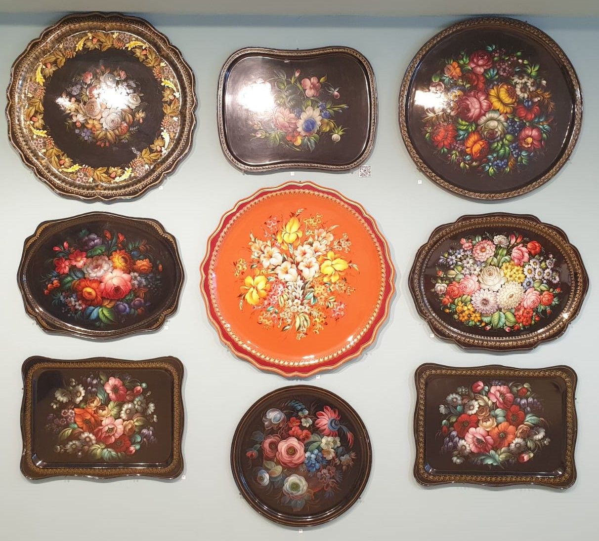 Экскурсия и мастер-класс Жостово: когда зимой расцветают розы!