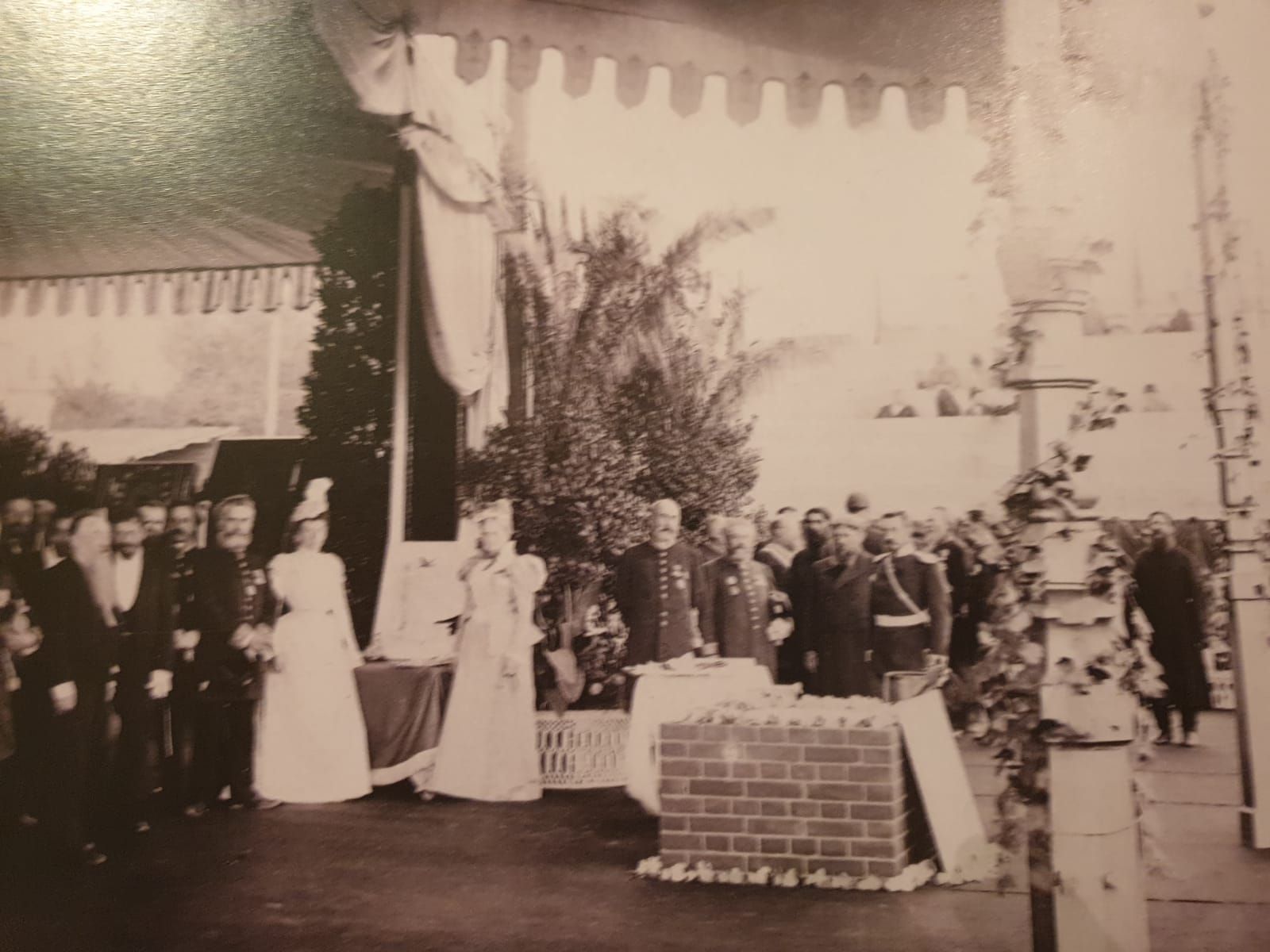 Перед церемонией закладки здания Музея. 17 августа 1898