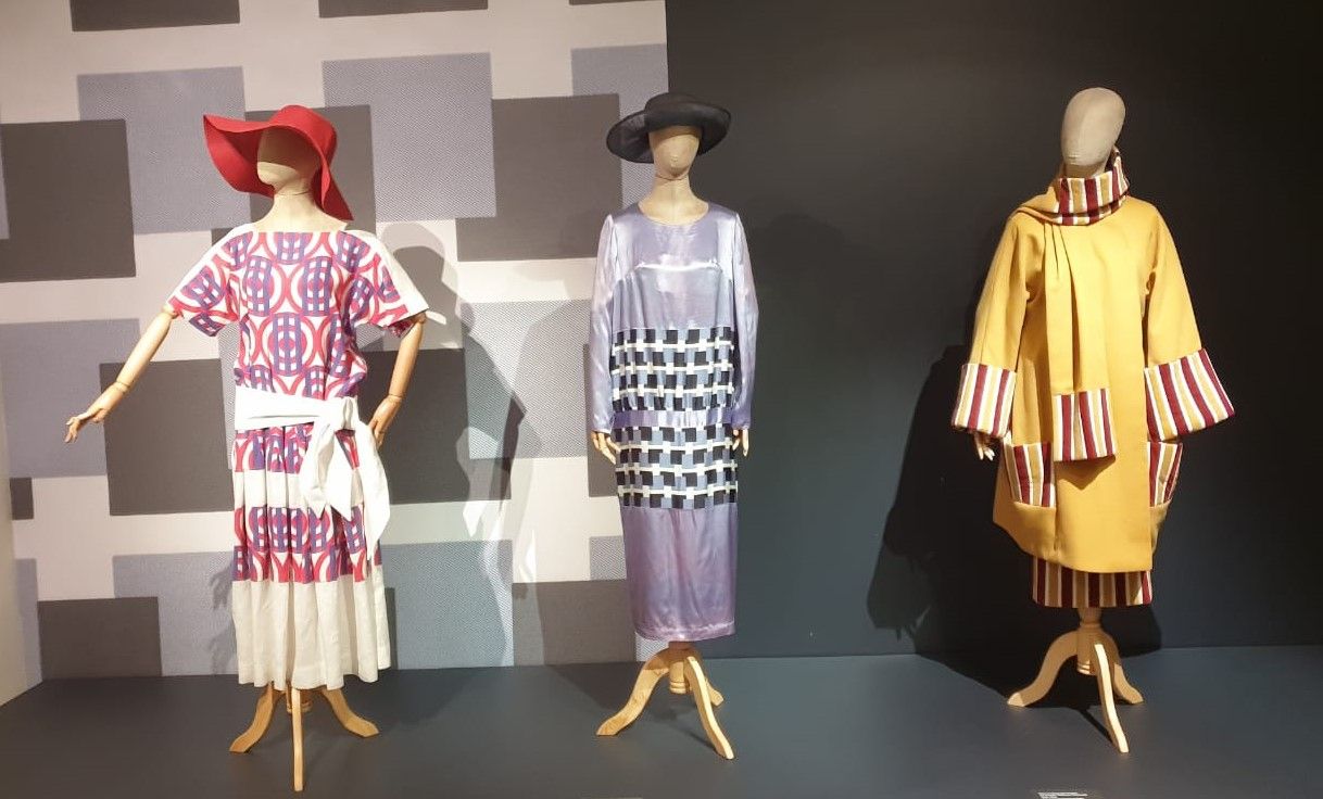 Реконструкция платьев по эскизам Любови Поповой 1923-1924
