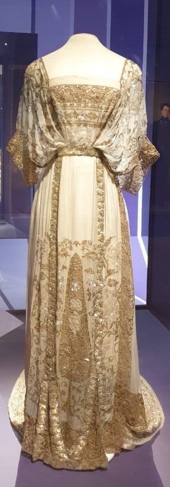 Платье бальное Париж, 1911-1912 гг шифон, атлас, блестки, галун, металлическое кружево, бисер, вышивка