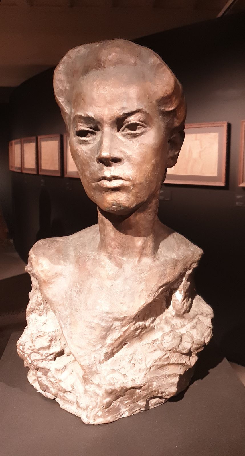 Сергей Кольцов. Портрет жены 1940-е. бронза