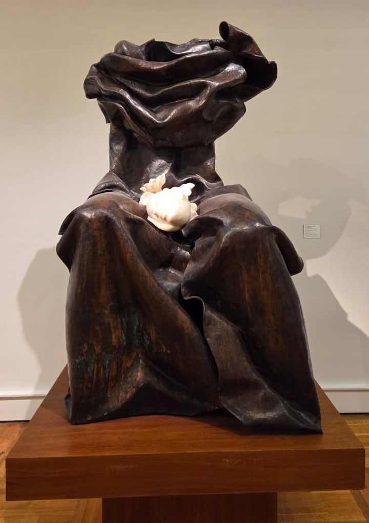 Пьета. 1988 Кованная медь, мрамор, дерево
