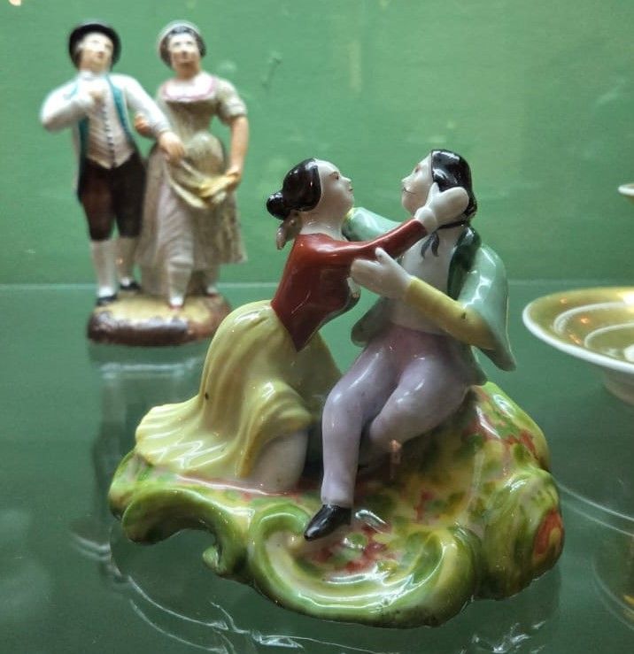 Летние прогулки. Частные заводы гжели. Первая четверть XIX в